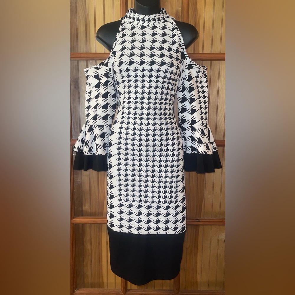 Black and White Cold Shoulder Houndstooth Dress